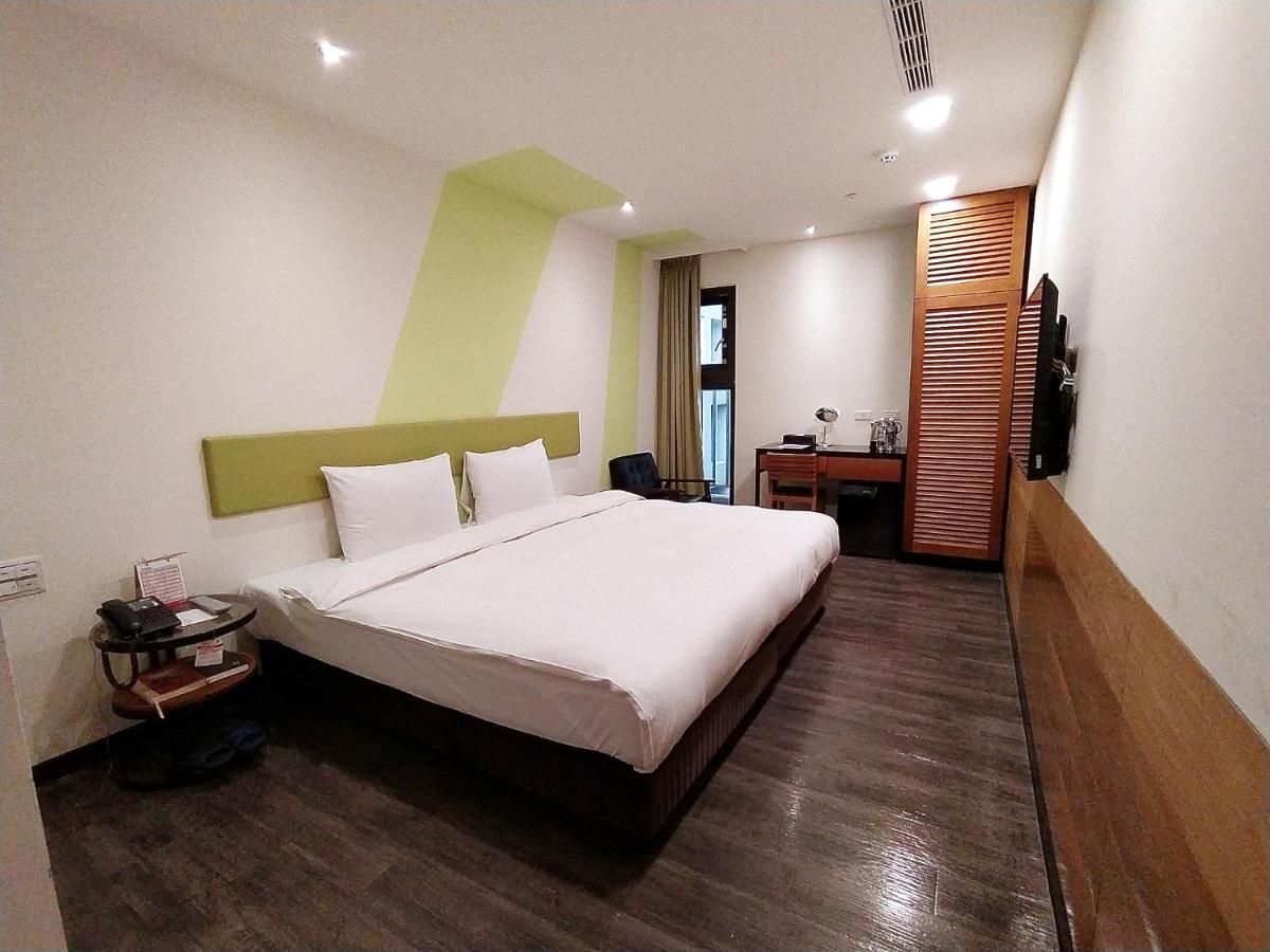 Hotel J Taoyuan Pingzhen Exterior foto