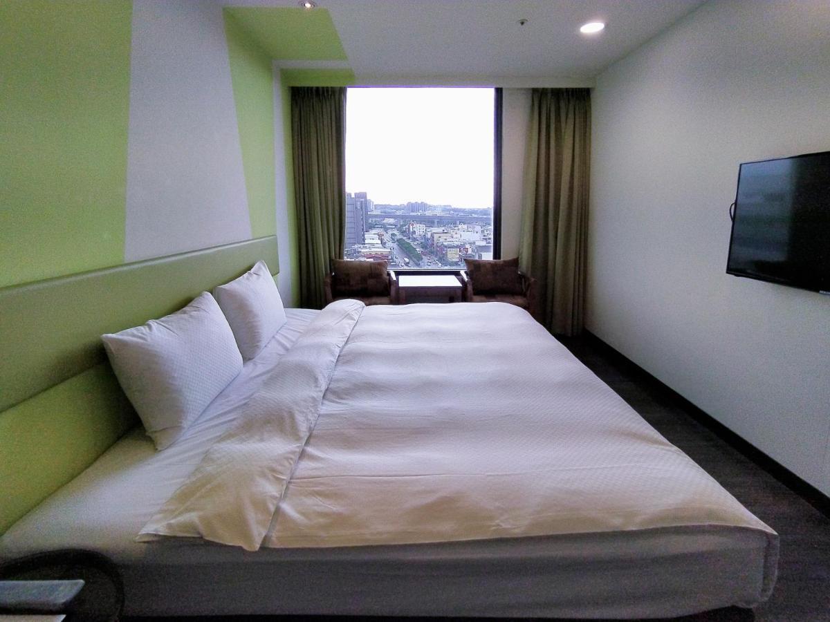 Hotel J Taoyuan Pingzhen Exterior foto