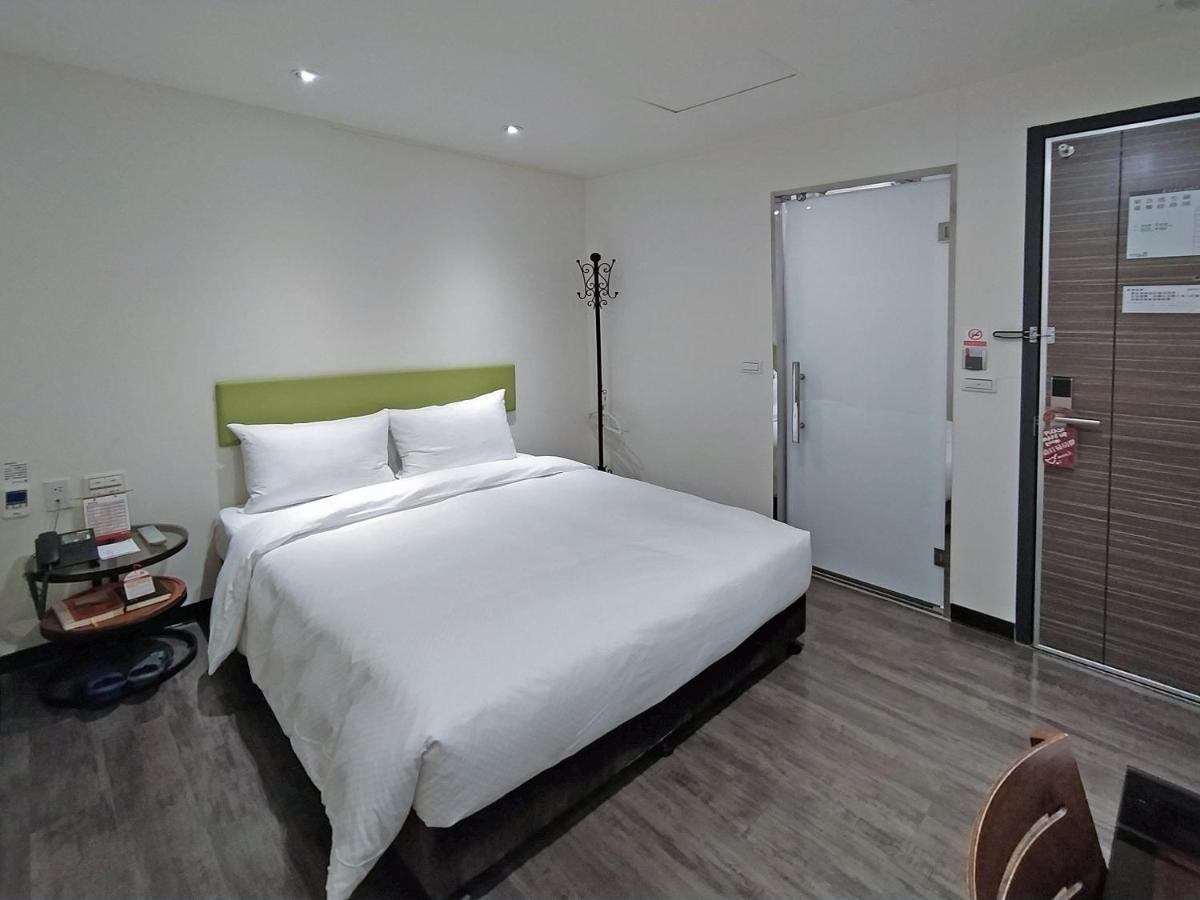 Hotel J Taoyuan Pingzhen Exterior foto