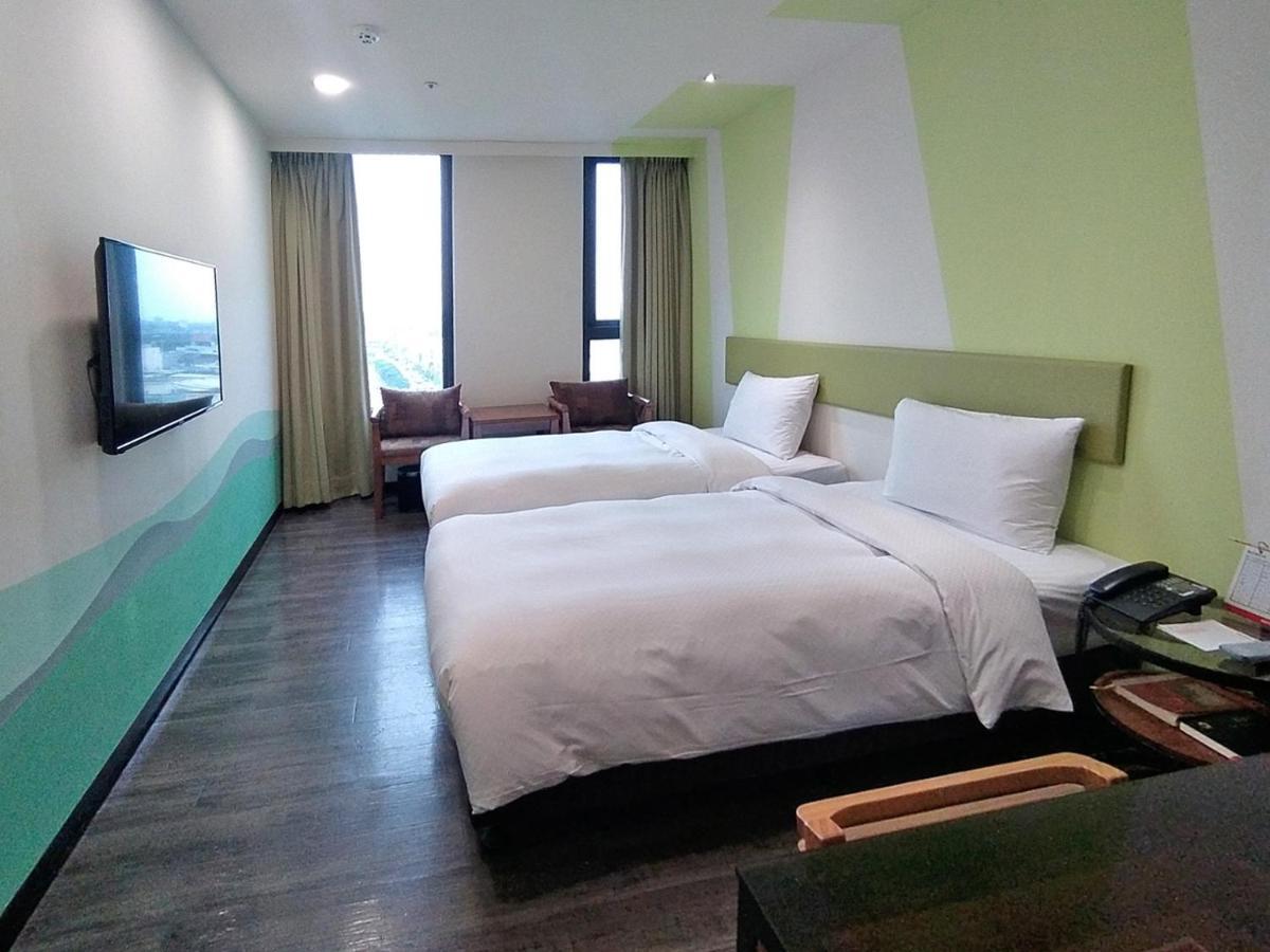 Hotel J Taoyuan Pingzhen Exterior foto