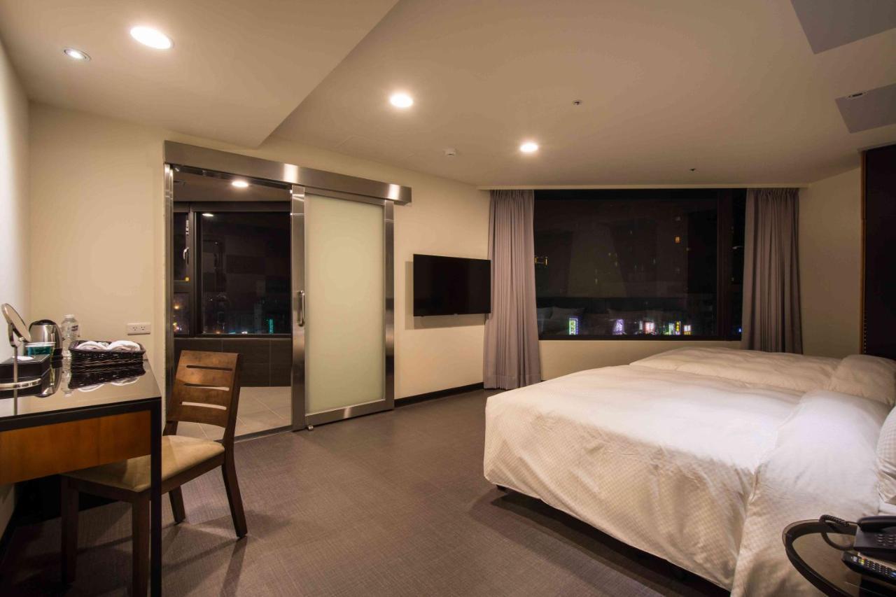 Hotel J Taoyuan Pingzhen Exterior foto