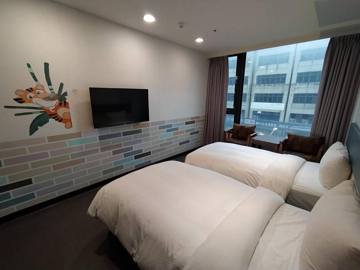 Hotel J Taoyuan Pingzhen Exterior foto